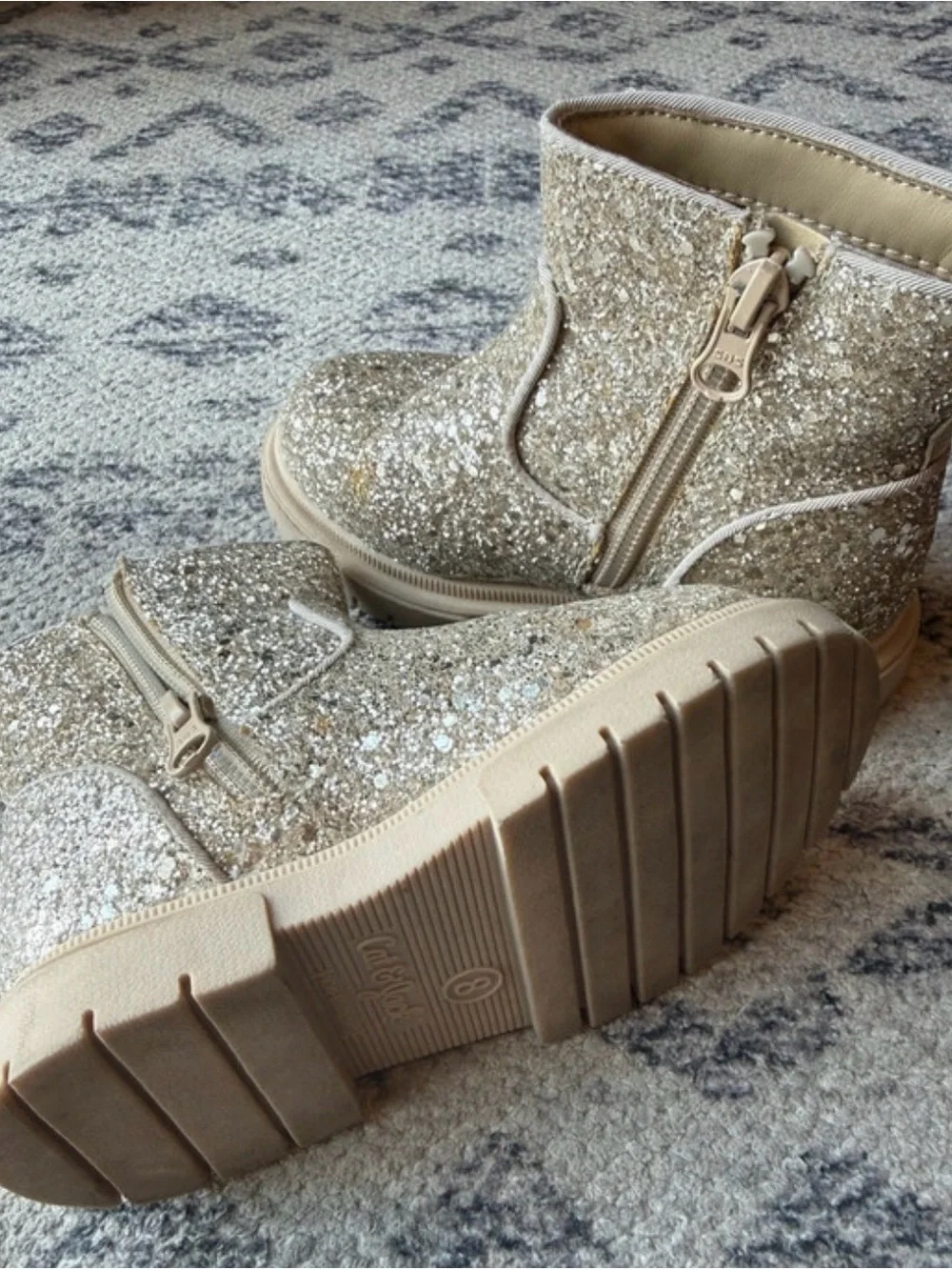 Cat & Jack Toddler Girls 8C Gold Glitter Ankle Boots Excellent Condition